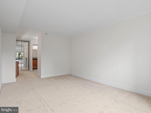 1600 N Oak Street 524, Arlington VA 22209