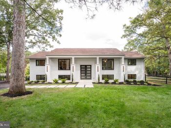 6211 Waterway Drive