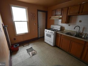 1653 N Cadwallader Street, Philadelphia PA 19122