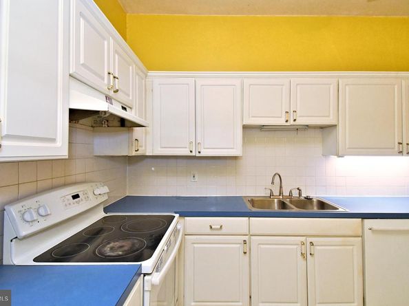 229 E Mount Pleasant Avenue, Philadelphia PA 19119