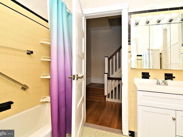 229 E Mount Pleasant Avenue, Philadelphia PA 19119