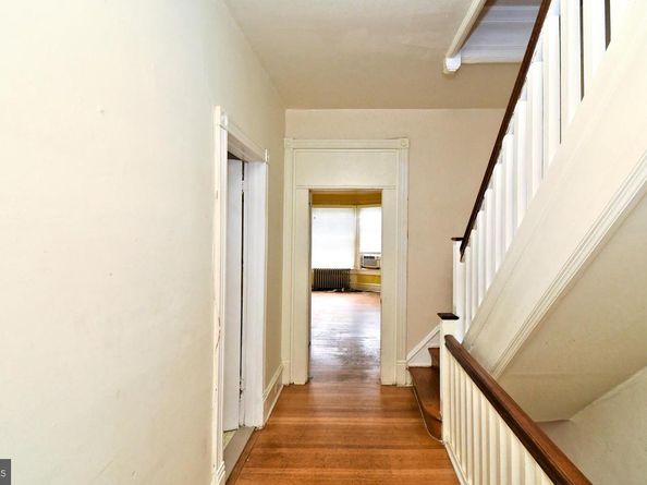 229 E Mount Pleasant Avenue, Philadelphia PA 19119