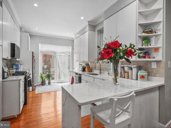 211 F Street NE, Washington DC 20002