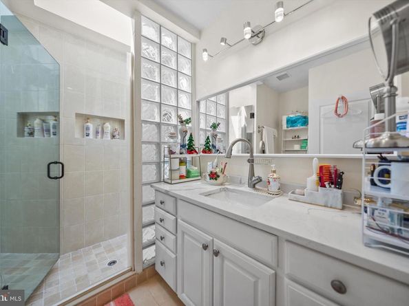 211 F Street NE, Washington DC 20002