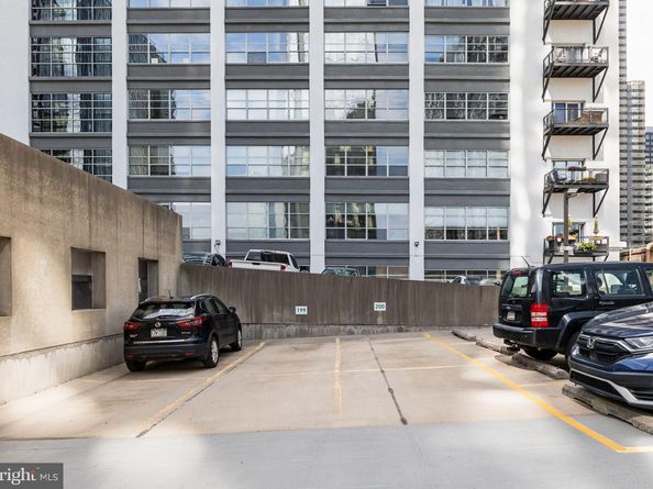 2200 Arch Street 716, Philadelphia PA 19103