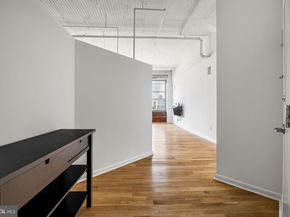 2200 Arch Street 716, Philadelphia PA 19103