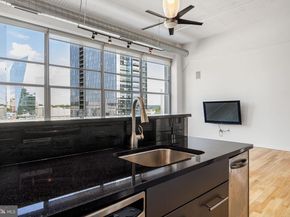 2200 Arch Street 716, Philadelphia PA 19103