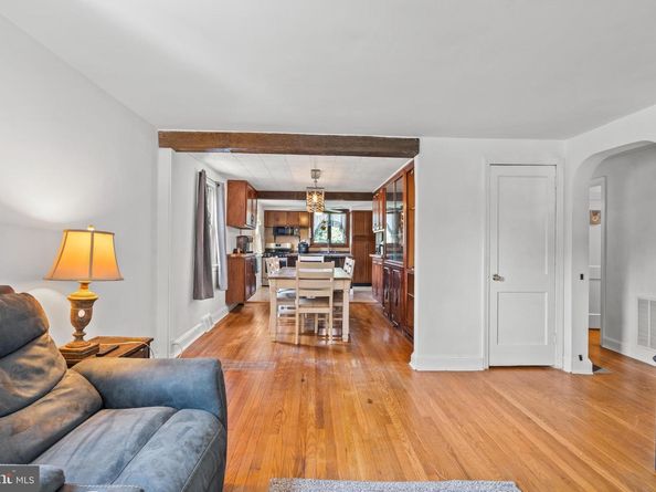 2541 Brookdale Avenue, Abington PA 19001