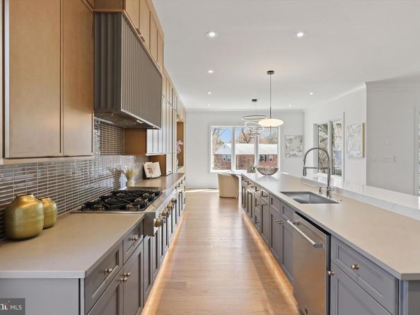 310 Johnson Street SW, Vienna VA 22180