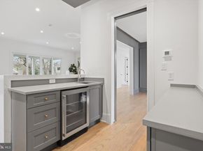 310 Johnson Street SW, Vienna VA 22180
