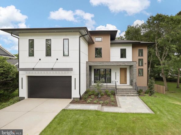 310 Johnson Street SW, Vienna VA 22180