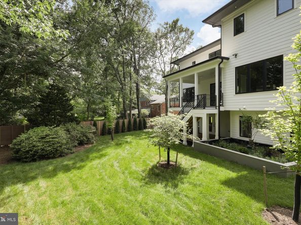 310 Johnson Street SW, Vienna VA 22180