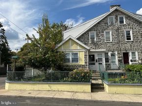 62 Richfield Road, Upper Darby PA 19082