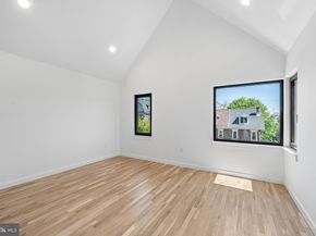 139 W Mount Pleasant Avenue, Philadelphia PA 19119