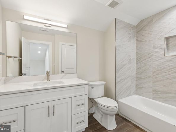 2150 N Stafford Street, Arlington VA 22207