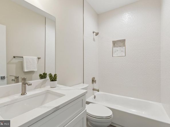 2150 N Stafford Street, Arlington VA 22207