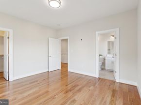 2150 N Stafford Street, Arlington VA 22207