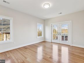 2150 N Stafford Street, Arlington VA 22207