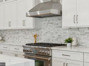 2150 N Stafford Street, Arlington VA 22207