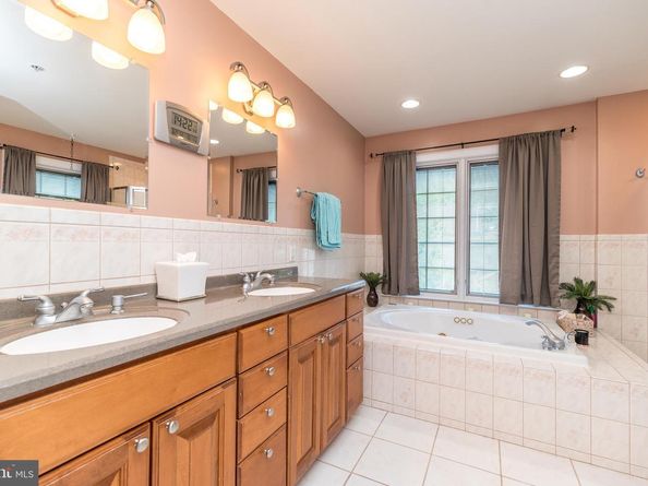 140 Linden Avenue, Glenside PA 19038