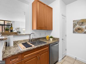 1111 25TH Street NW 705, Washington DC 20037
