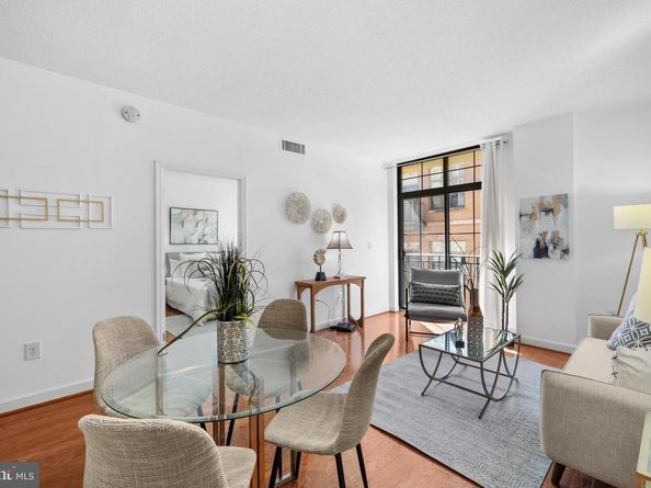 1111 25TH Street NW 705, Washington DC 20037