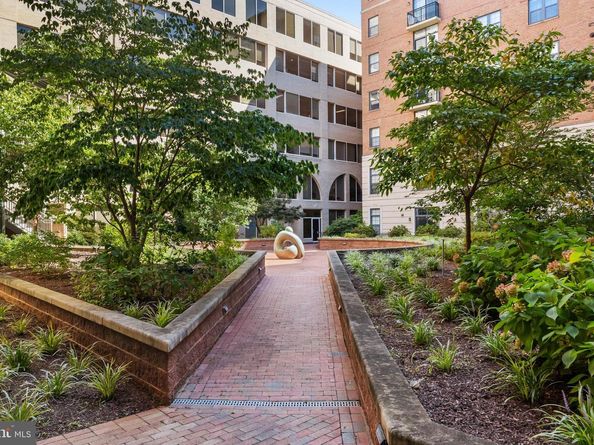 1111 25TH Street NW 705, Washington DC 20037