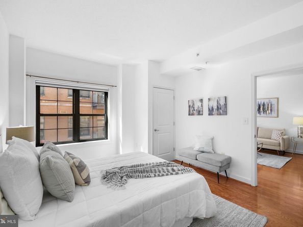 1111 25TH Street NW 705, Washington DC 20037