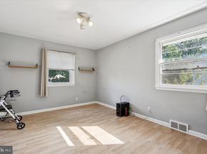 1242 June Road, Huntingdon Valley PA 19006