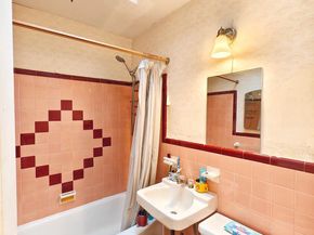 2105 Friendship Street, Philadelphia PA 19149
