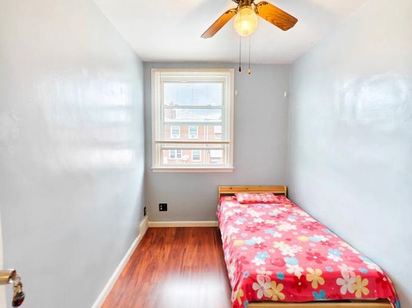 2105 Friendship Street, Philadelphia PA 19149