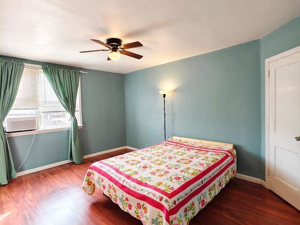2105 Friendship Street, Philadelphia PA 19149