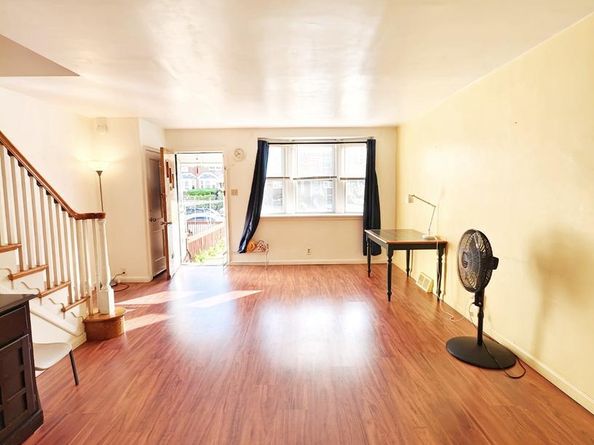2105 Friendship Street, Philadelphia PA 19149