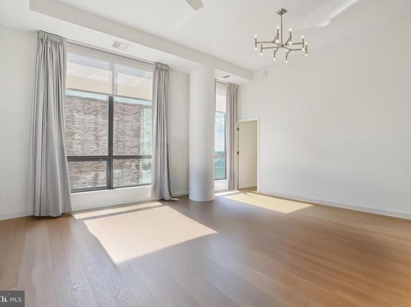 1650 Silver Hill Drive 1403, Mclean VA 22102