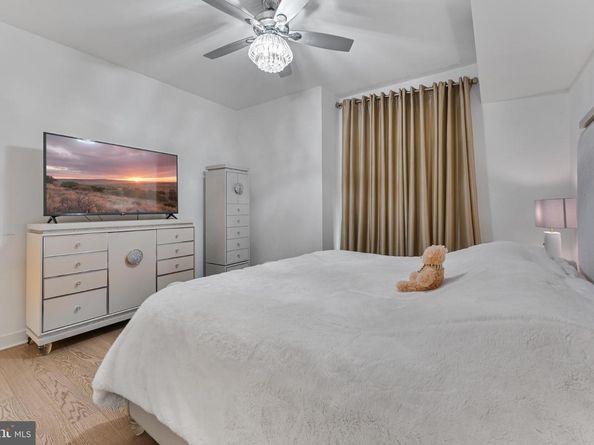 1650 Silver Hill Drive 1002, Mclean VA 22102