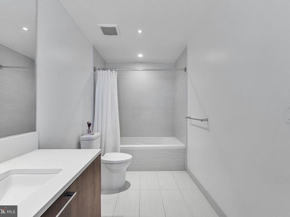 1650 Silver Hill Drive 1002, Mclean VA 22102