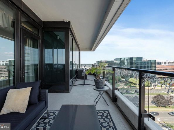 1650 Silver Hill Drive 1002, Mclean VA 22102