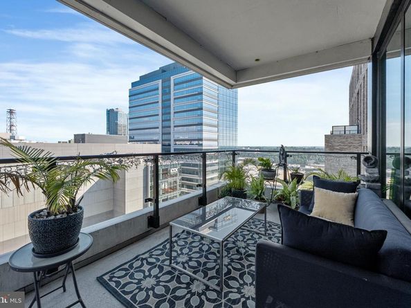 1650 Silver Hill Drive 1002, Mclean VA 22102