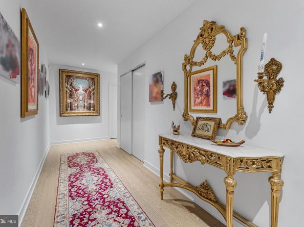 1650 Silver Hill Drive 1002, Mclean VA 22102