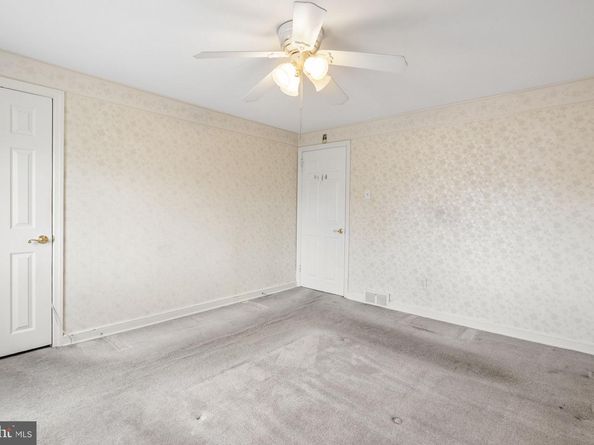 837 W Crescent Drive, Glenolden PA 19036