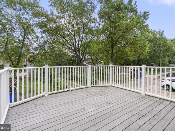837 W Crescent Drive, Glenolden PA 19036