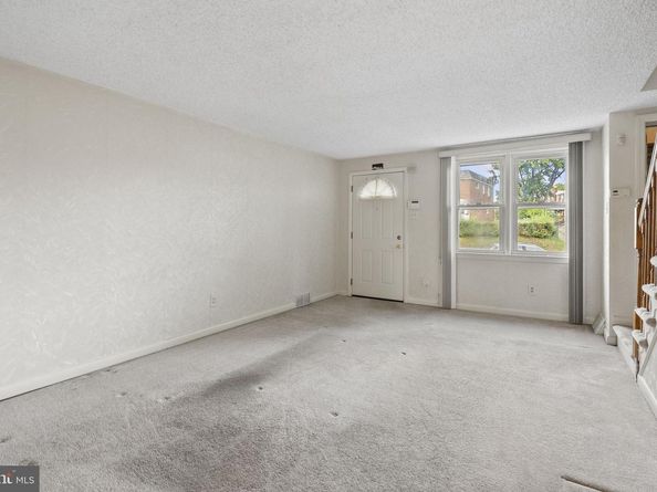 837 W Crescent Drive, Glenolden PA 19036