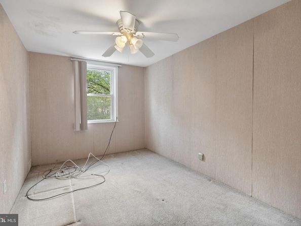 837 W Crescent Drive, Glenolden PA 19036
