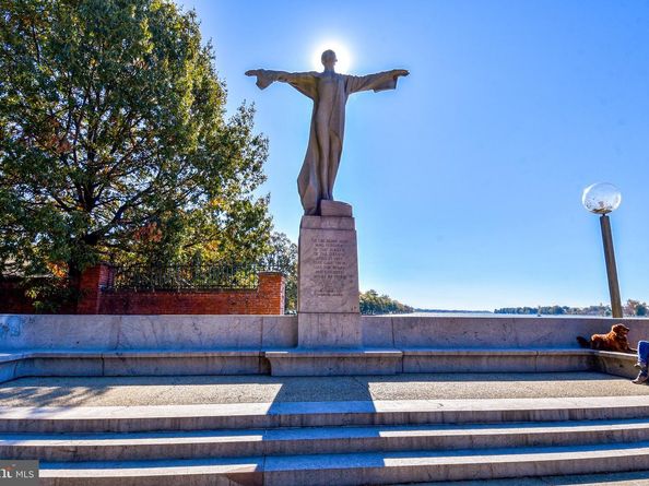 354 N Street SW 354, Washington DC 20024