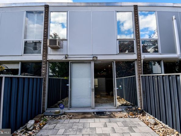 354 N Street SW 354, Washington DC 20024