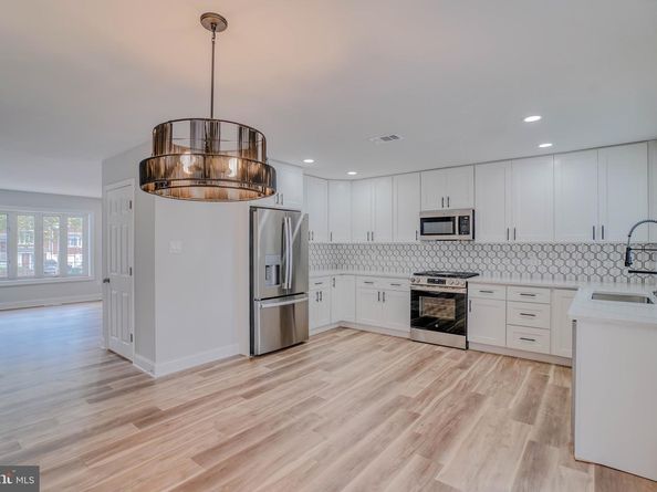 10935 Carey Plaza, Philadelphia PA 19154