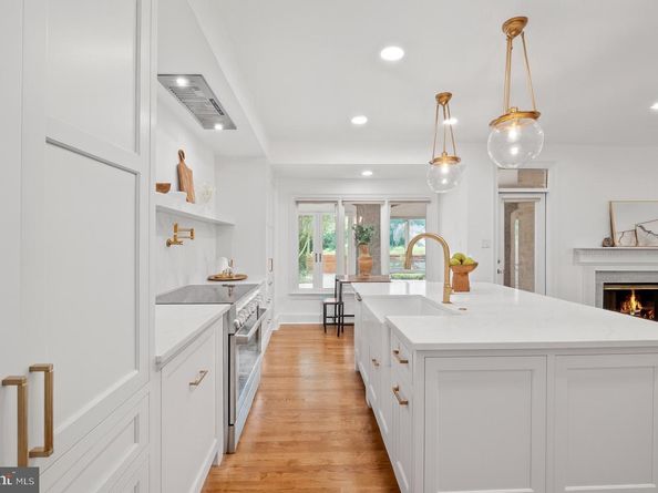 9415 Turnberry, Potomac MD 20854