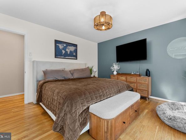 11190 Forest Edge Drive, Reston VA 20190