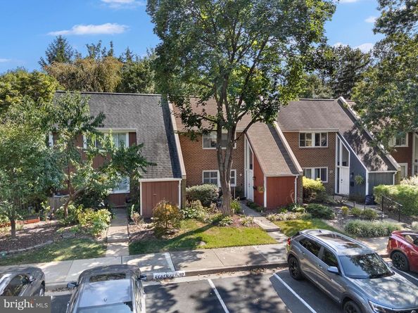 11190 Forest Edge Drive, Reston VA 20190