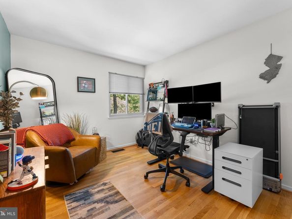 11190 Forest Edge Drive, Reston VA 20190